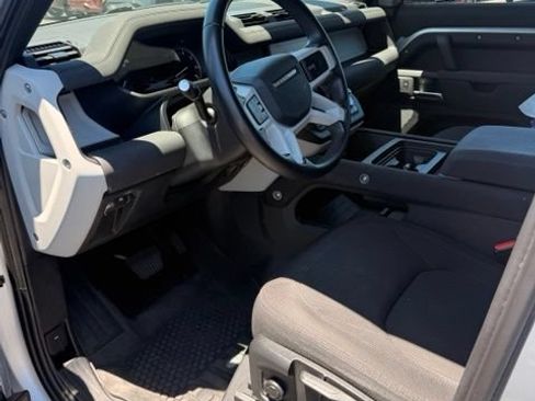 Used 2023 Land Rover Defender 110 AWD/4WD image 13