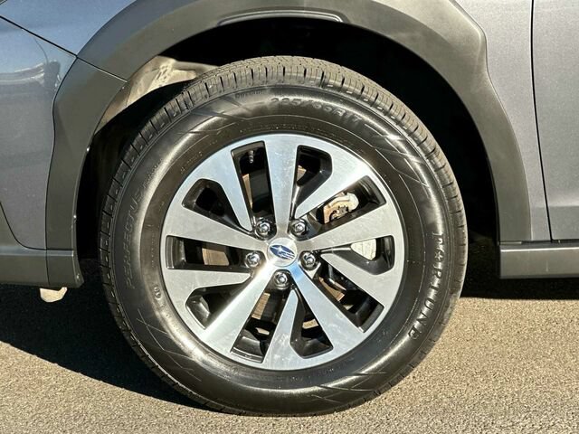 Used 2024 Subaru Outback Premium AWD/4WD image 34