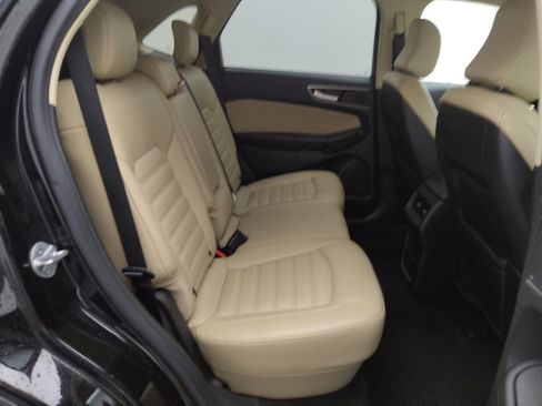 Used 2023 Ford Edge SEL image 19