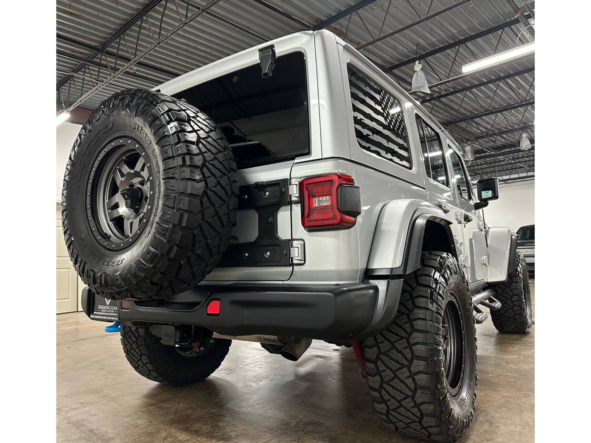 Used 2023 Jeep Wrangler Unlimited Rubicon 4xe w/ Steel Bumper Group AWD/4WD image 13