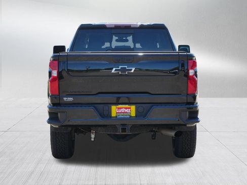 Used 2024 Chevrolet Silverado 2500 LT w/ Midnight Edition AWD/4WD image 6