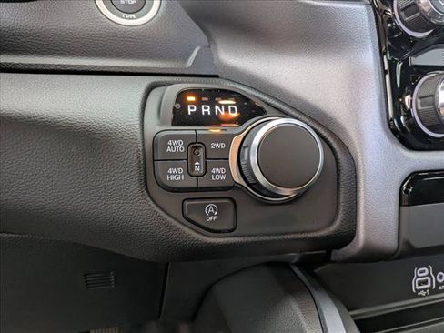 New 2026 RAM 1500 Big Horn AWD/4WD image 12