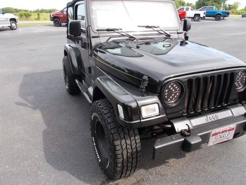 Used 2005 Jeep Wrangler X w/ Rocky Mountain Edition Group AWD/4WD image 10