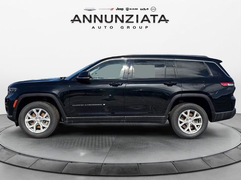 Used 2023 Jeep Grand Cherokee L Limited image 2