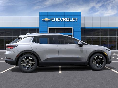 New 2026 Chevrolet Equinox EV LT FWD image 5