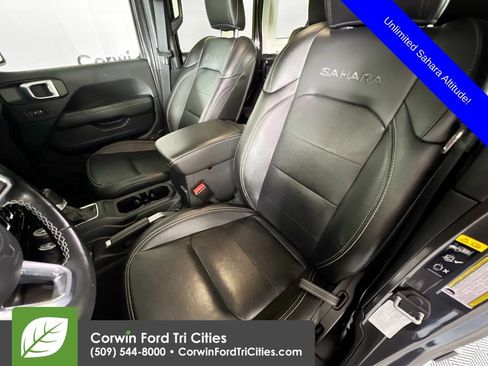 Used 2021 Jeep Wrangler Unlimited Sahara AWD/4WD image 24