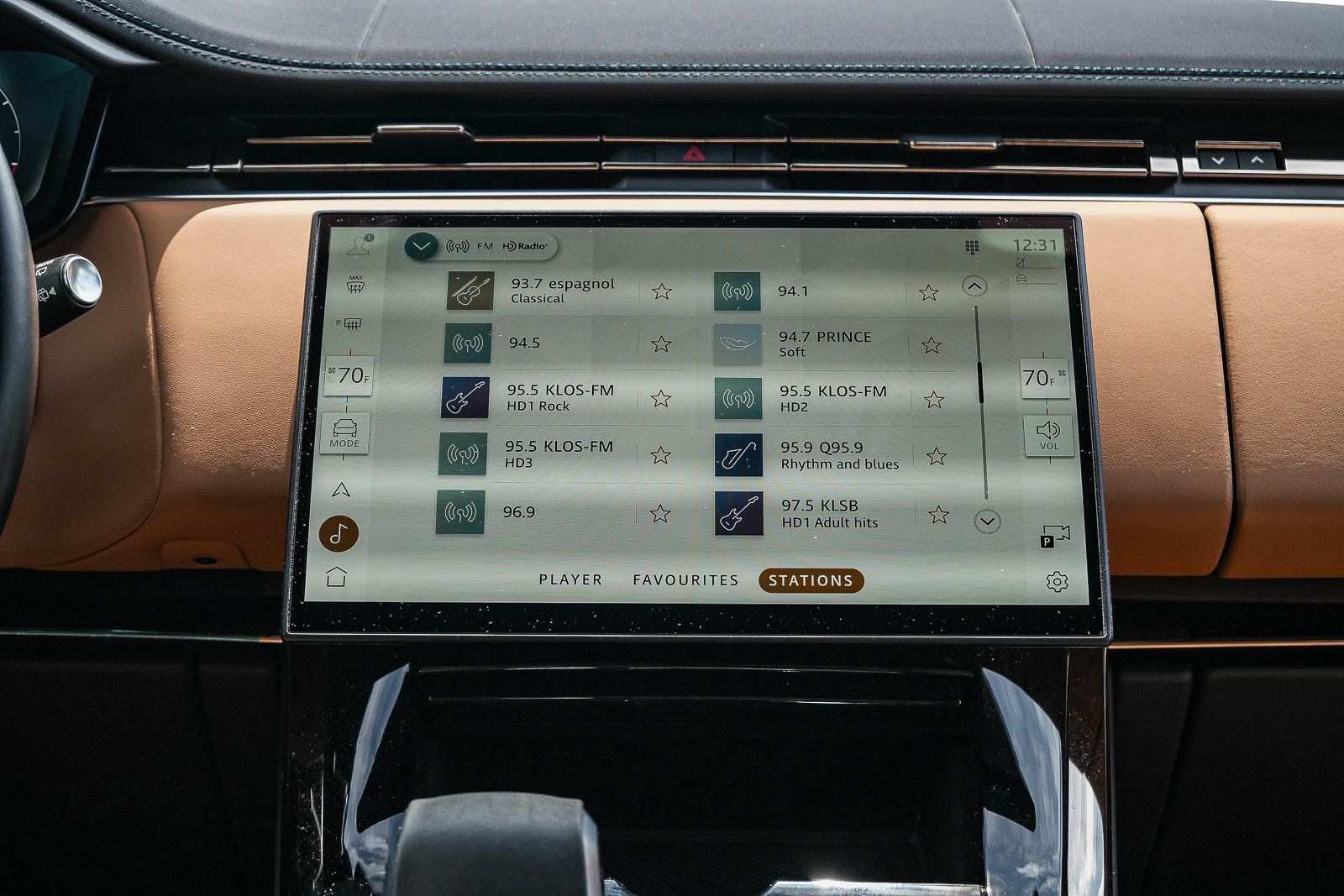 Certified 2025 Land Rover Range Rover Sport SE AWD/4WD image 14
