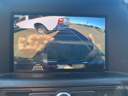 Used 2020 GMC Terrain SLE image 11