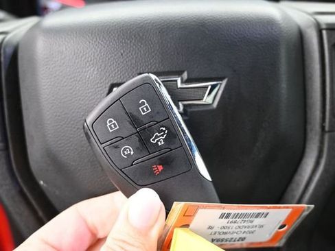 Used 2024 Chevrolet Silverado 1500 Custom Trail Boss AWD/4WD image 36