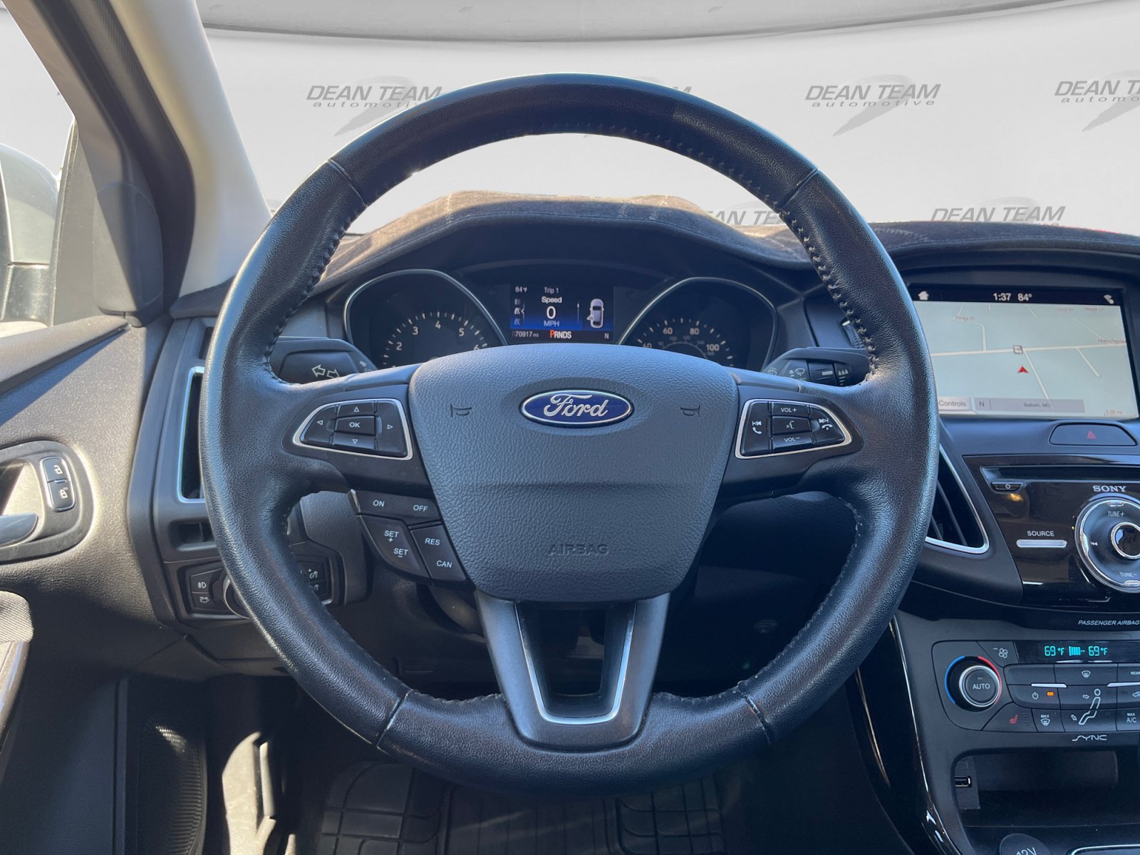 Used 2018 Ford Focus Titanium FWD image 14