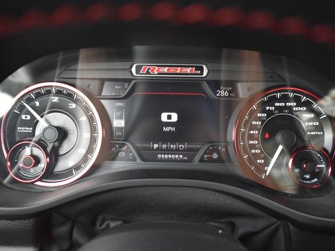 Used 2019 RAM 1500 Rebel AWD/4WD image 31