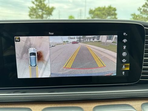 Used 2021 Mercedes-Benz GLE 350 4MATIC image 12