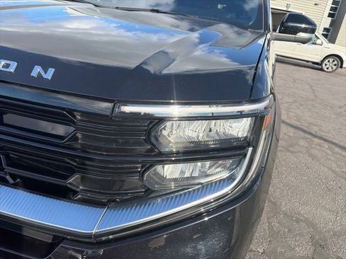 Used 2025 Ford Expedition Platinum w/ Driver's Package image 18