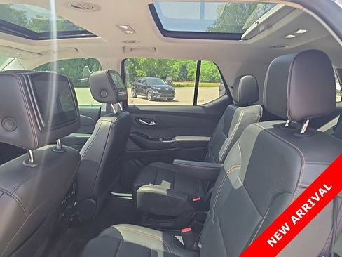 Used 2020 Chevrolet Traverse Premier w/ LPO, Midnight Edition AWD/4WD image 6
