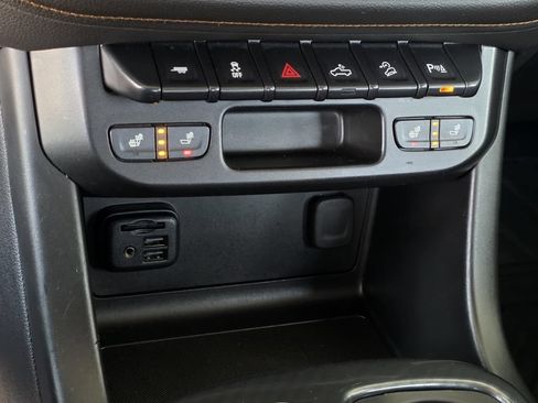 Used 2021 GMC Canyon AT4 AWD/4WD image 20