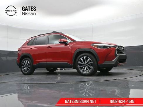 Used 2022 Toyota Corolla Cross XLE w/ Convenience Package image 53