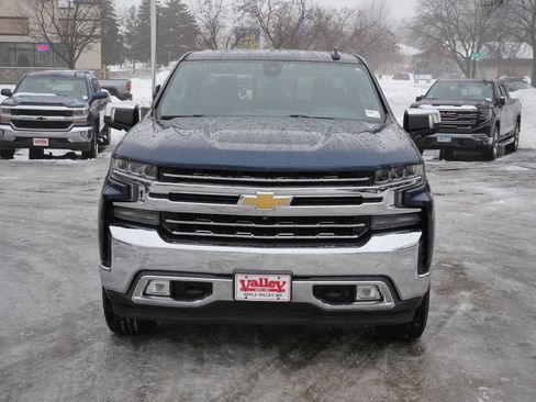 Used 2019 Chevrolet Silverado 1500 LTZ image 2