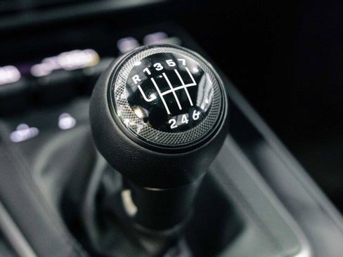 Used 2022 Porsche 911 Carrera S image 25