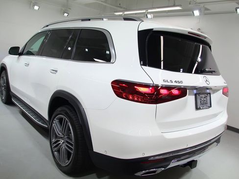Certified 2026 Mercedes-Benz GLS 450 4MATIC image 17