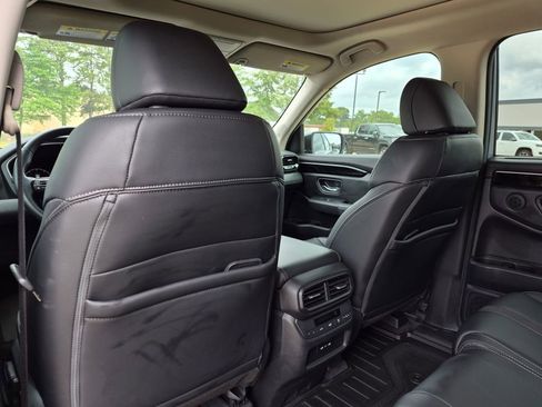 Used 2024 Honda Pilot Touring image 36