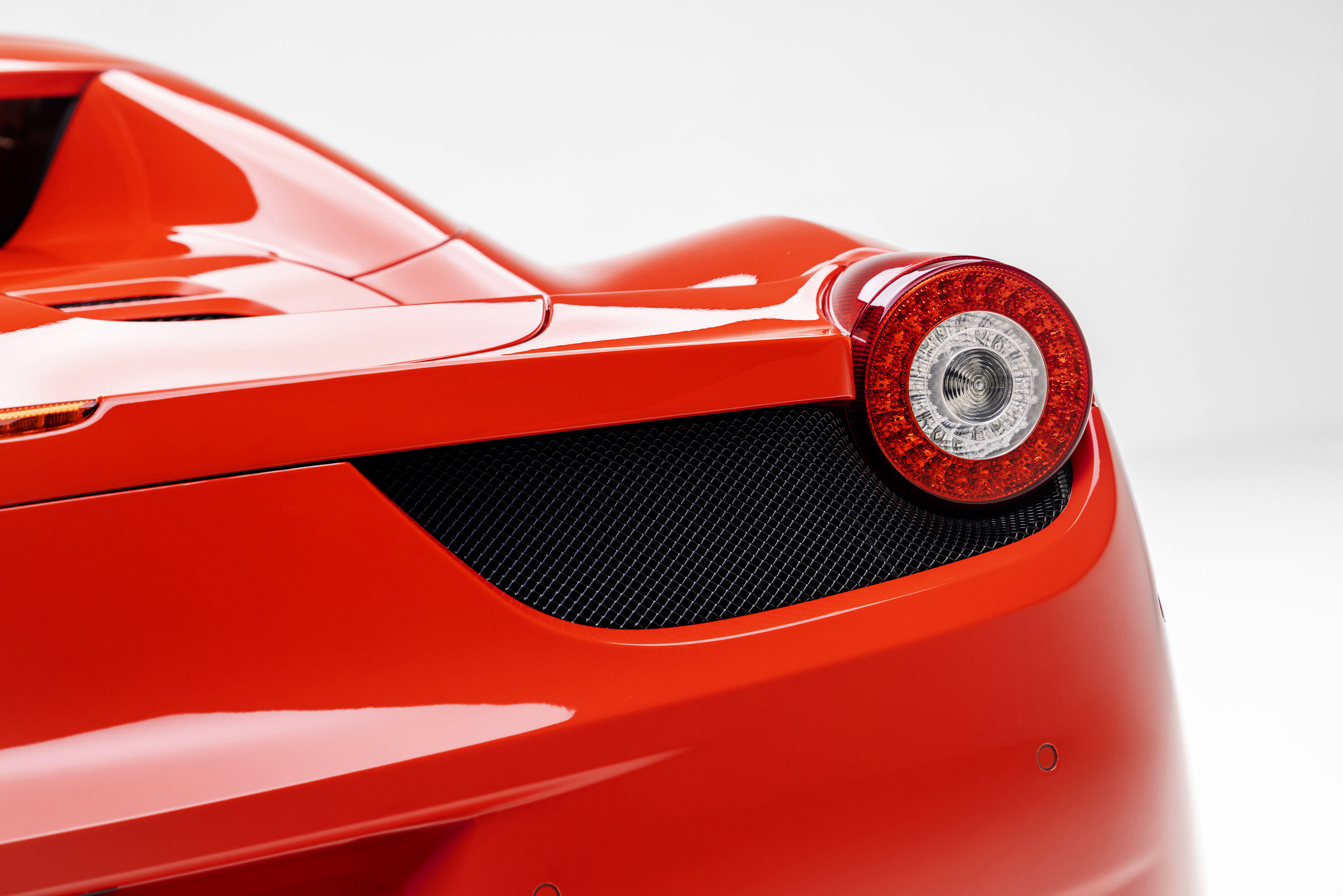 Certified 2013 Ferrari 458 Spider RWD image 25