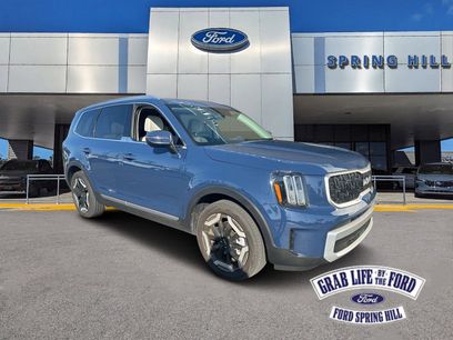 Used 2024 Kia Telluride EX w/ EX Captain's Chair Package