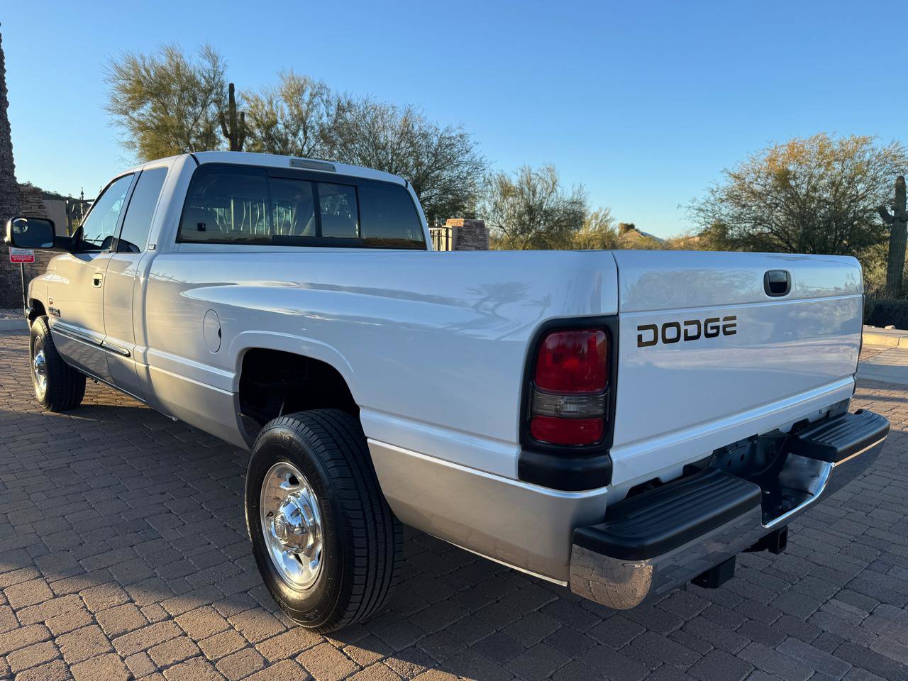 Used 2002 Dodge Ram 2500 Truck 2WD Quad Cab image 6