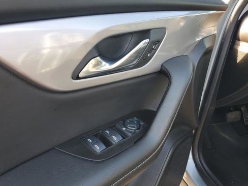 Used 2025 Chevrolet Blazer LT image 7