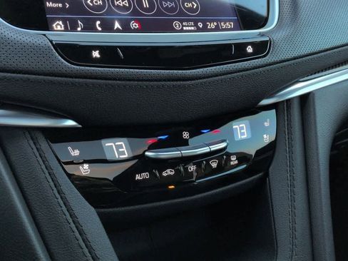 Used 2023 Cadillac XT5 Sportv w/ Technology Package image 29