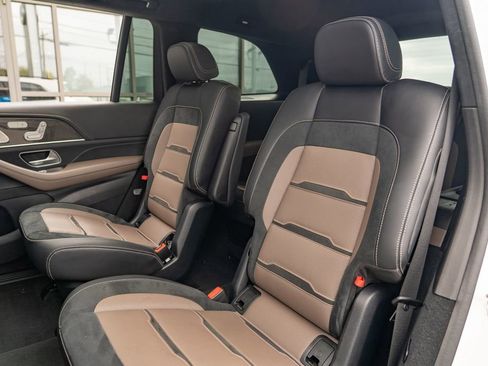 Used 2023 Mercedes-Benz GLS 63 AMG 4MATIC image 19