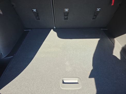 Used 2025 Chevrolet Trax RS w/ Driver Confidence Package image 10