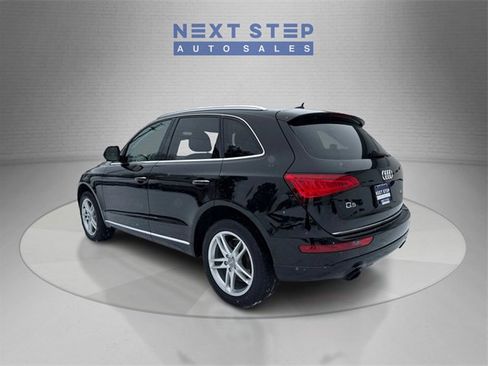 Used 2017 Audi Q5 2.0T Premium Plus w/ Technology Package image 5