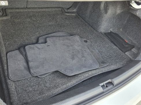 Used 2018 Volkswagen Passat 2.0T SE image 17