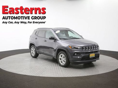 Used 2024 Jeep Compass Latitude AWD/4WD image 44