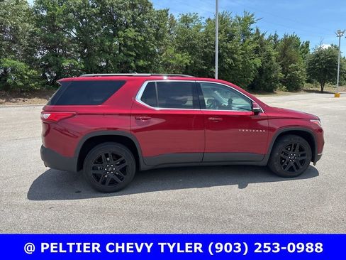 Used 2020 Chevrolet Traverse LT FWD image 8
