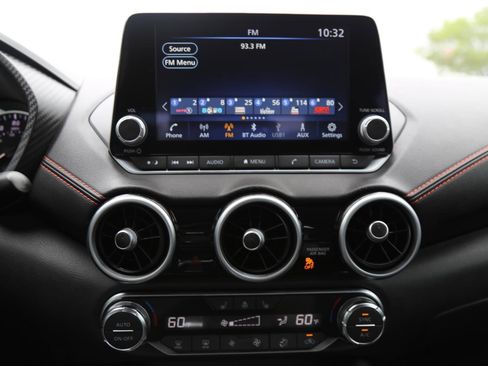 Used 2025 Nissan Sentra SR w/ SR Premium Package image 11