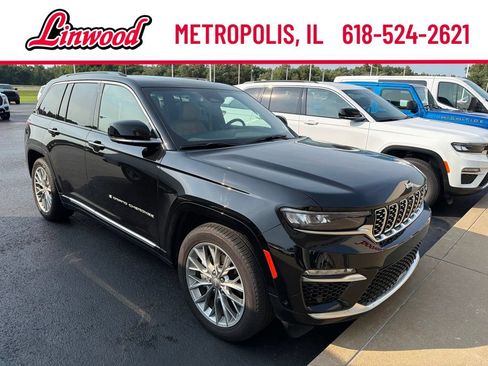 Used 2025 Jeep Grand Cherokee Summit AWD/4WD image 12