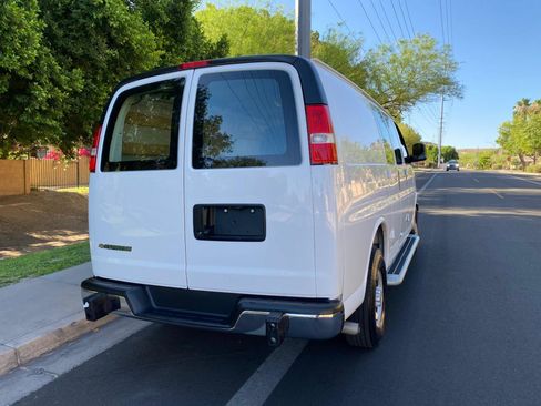 Used 2025 Chevrolet Express 2500 w/ Driver Convenience Package RWD image 8