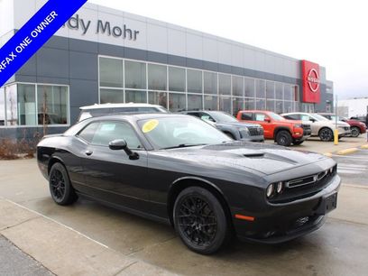 Used 2019 Dodge Challenger SXT