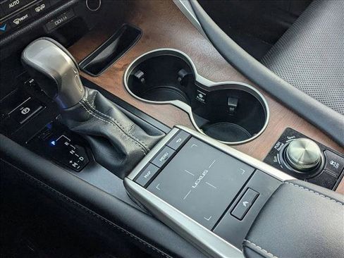 Used 2021 Lexus RX 350L FWD w/ Premium Package image 11