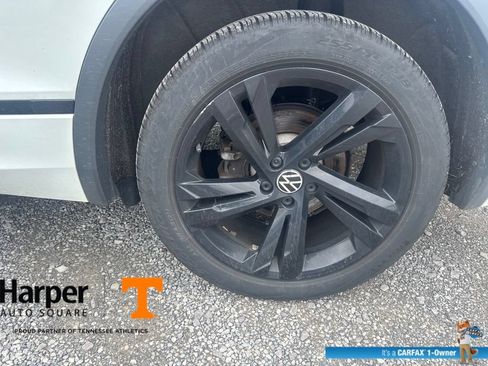 Used 2024 Volkswagen Tiguan SE R-Line AWD/4WD image 20