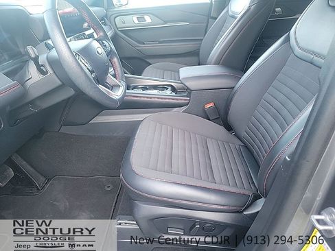 Used 2025 Ford Explorer ST-Line image 10