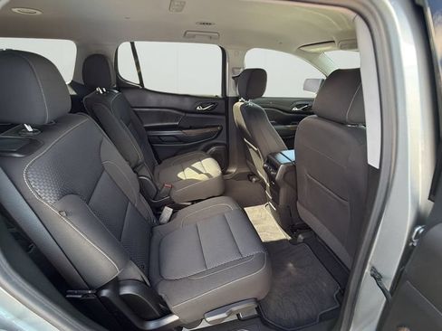 Used 2023 GMC Acadia SLE w/ Elevation Edition FWD image 11