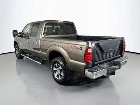 Used 2016 Ford F250 Lariat w/ Lariat Ultimate Package AWD/4WD image 5
