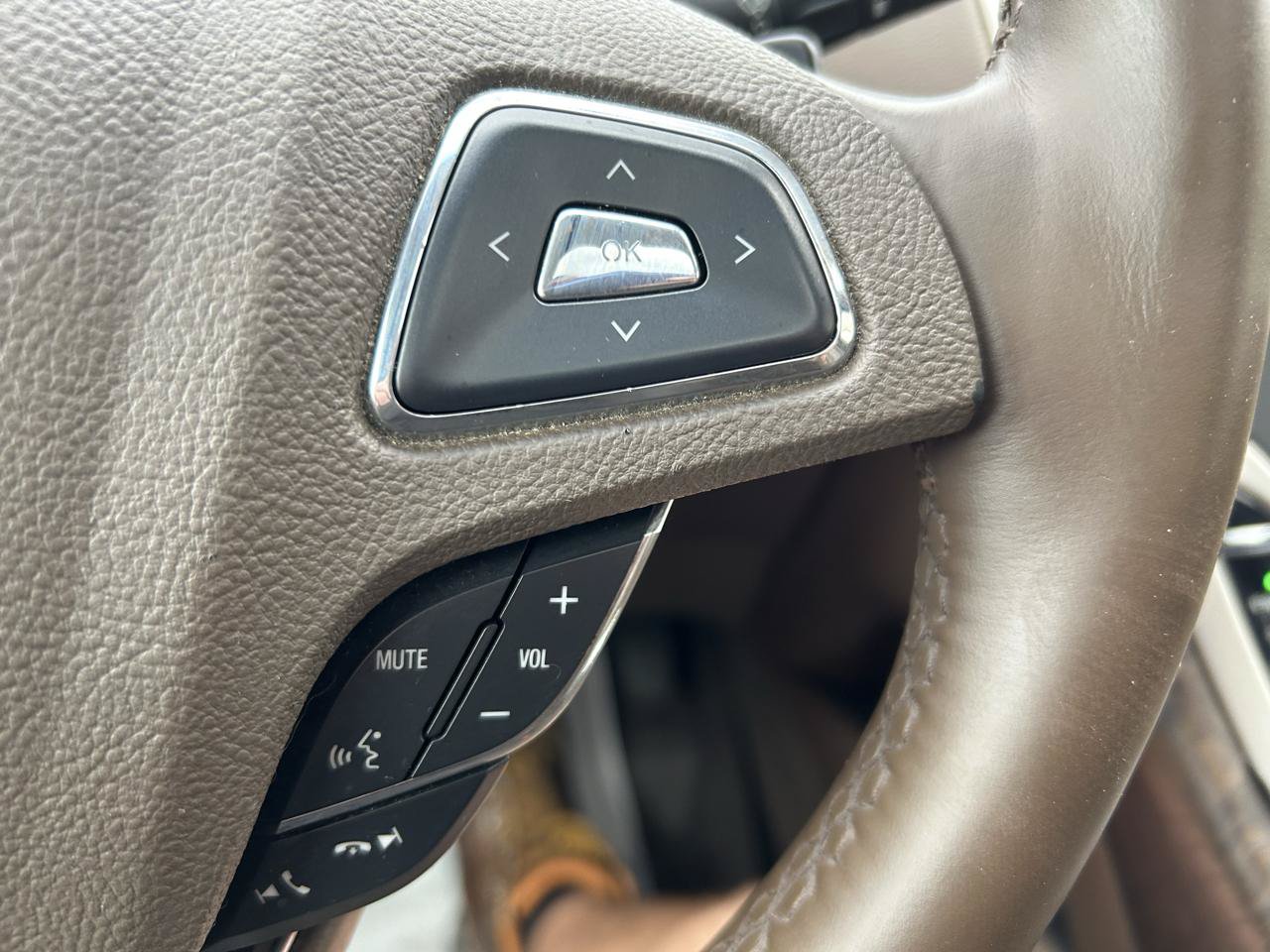 Used 2016 Lincoln MKX Reserve w/ Luxury Package AWD/4WD image 20