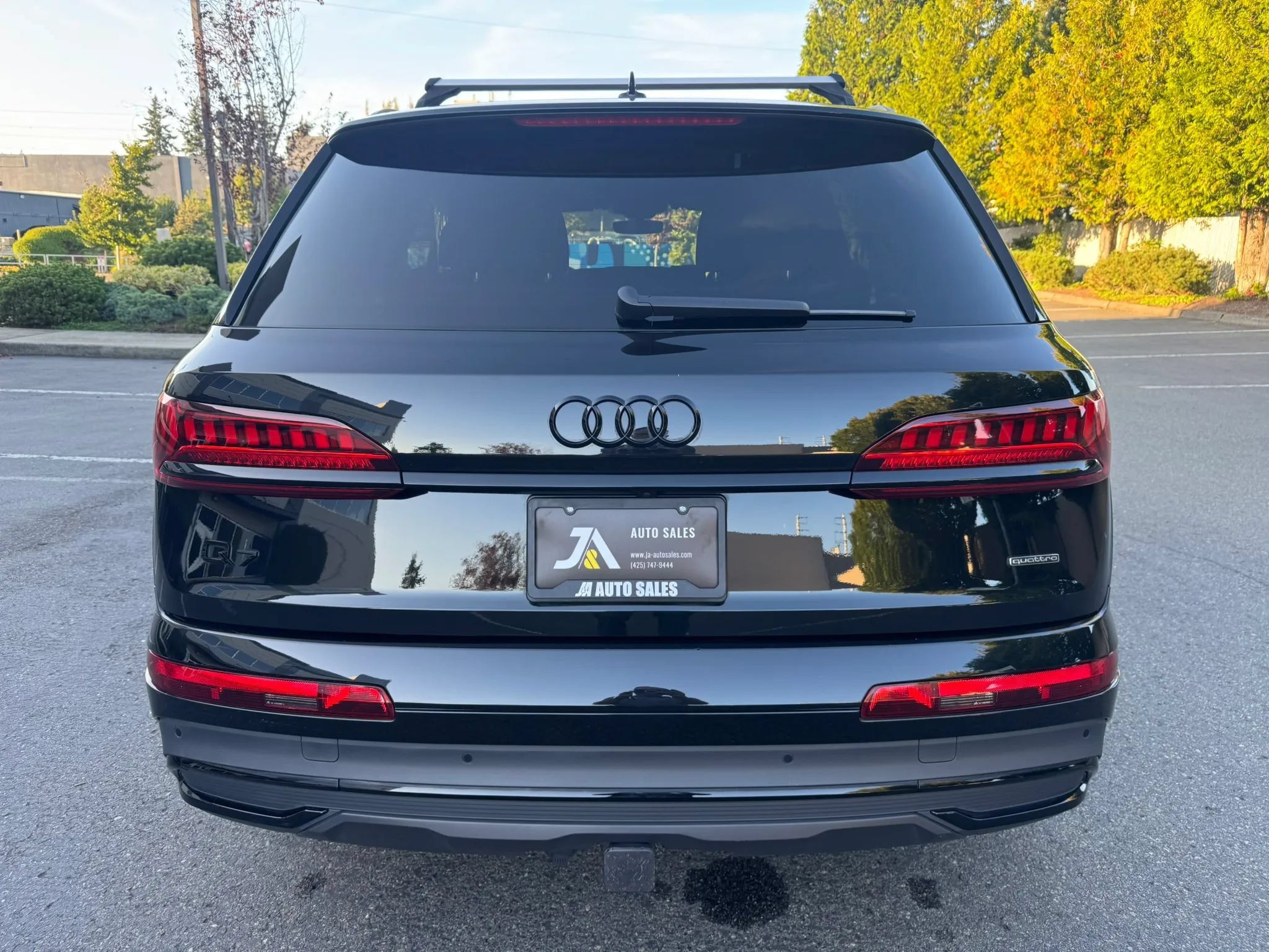 Used 2022 Audi Q7 3.0T Premium Plus w/ Premium Plus Package AWD/4WD image 9