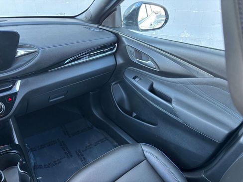 Used 2025 Buick Envista Sport Touring image 31