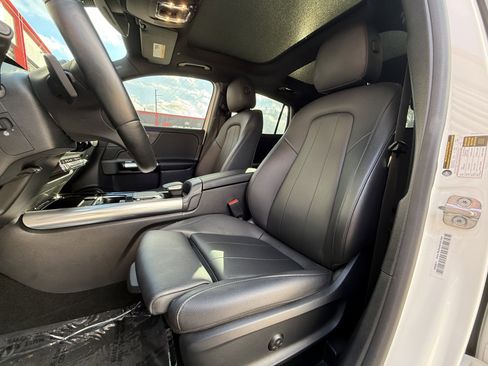 Used 2023 Mercedes-Benz GLA 250 4MATIC image 11