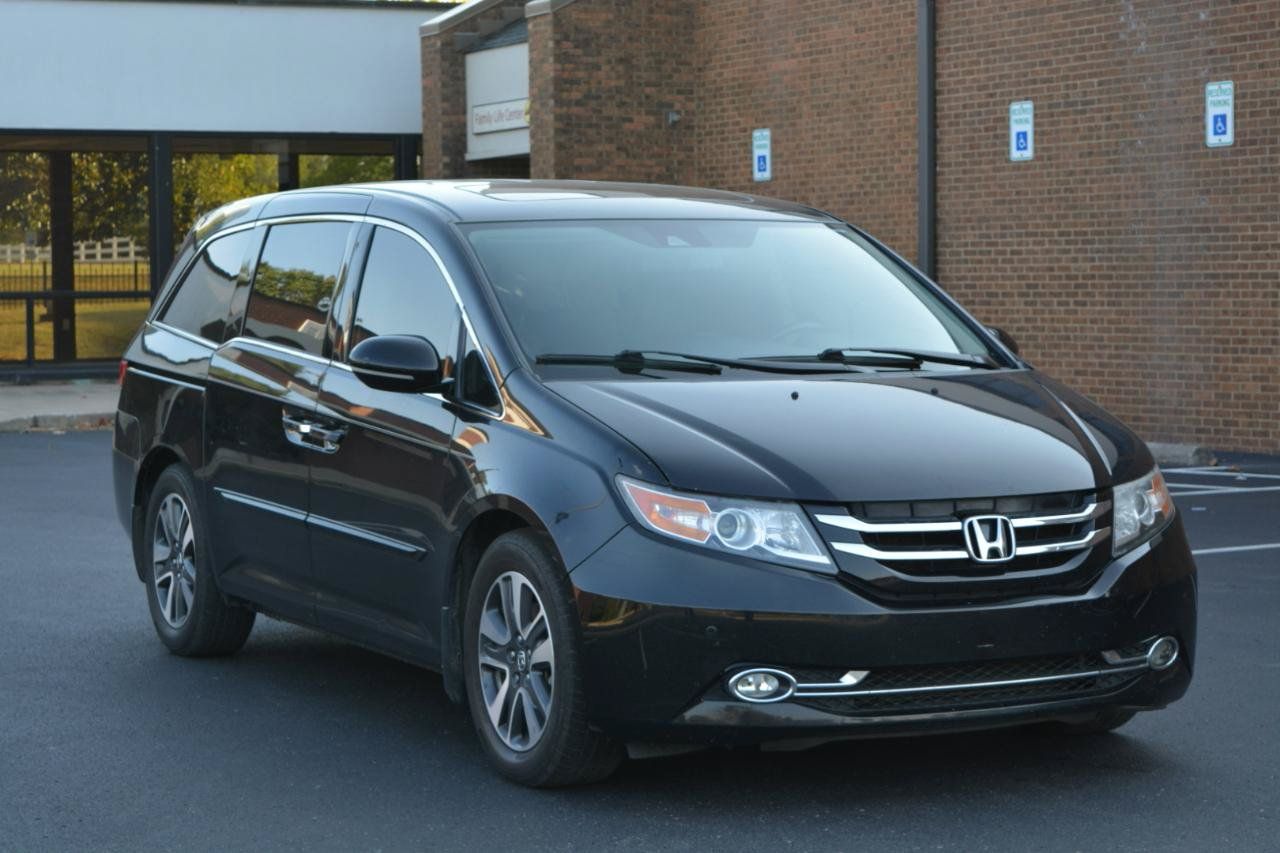 Used 2016 Honda Odyssey Touring image 3