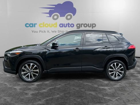 Used 2022 Toyota Corolla Cross XLE AWD/4WD image 2
